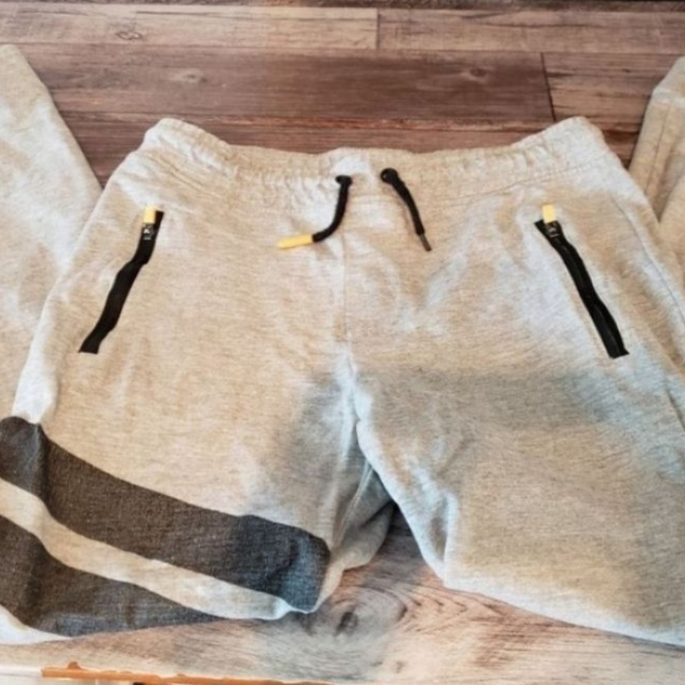 Pants Tag